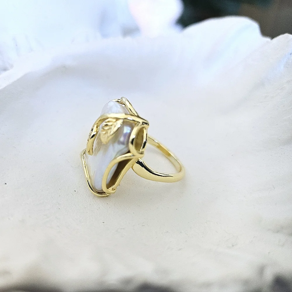 Genuine Freshwater Pearl Wired Ring Nwt